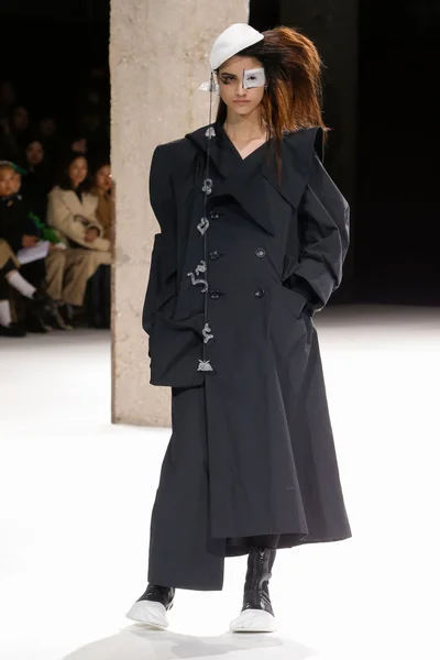 Look 8